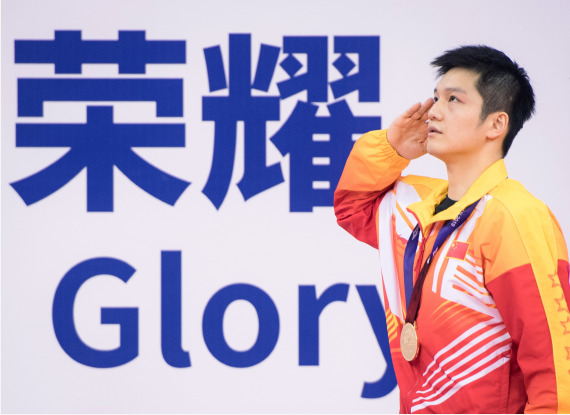 樊振东：拿下男单冠军很开心 金牌激励我去进步