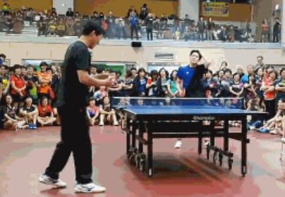 金择洙vs张禹珍最新比赛视频,重出江湖，竟遭座下弟子一顿暴扣满地找球？！